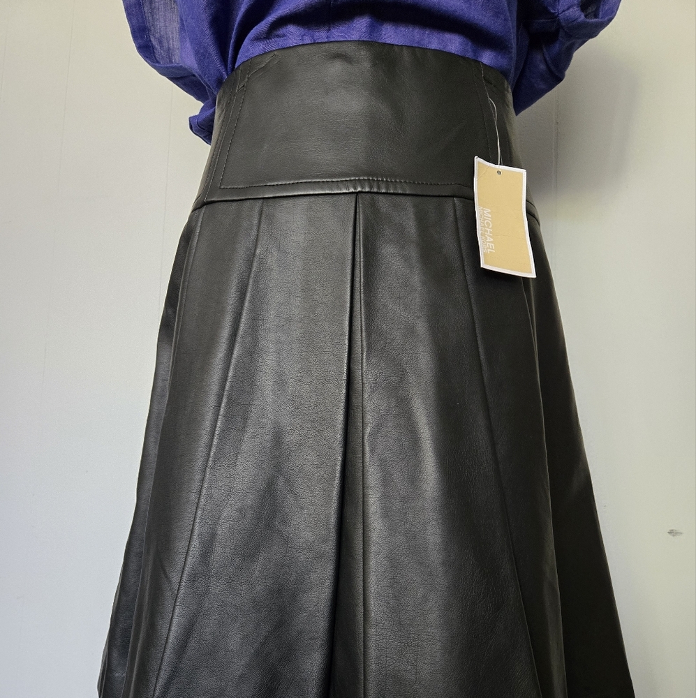 Michael Kors Black Leather Skirt - Picture 5 of 7